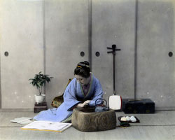 80302-0062-PP - Woman in Kimono