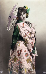 130125-0040 - Western Woman in Kimono