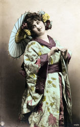 130125-0043 - Western Woman in Kimono