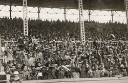 180902-0017-KS - Crowd at Stadium