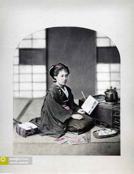 190102-0036-PP - Japanese Woman in Kimono